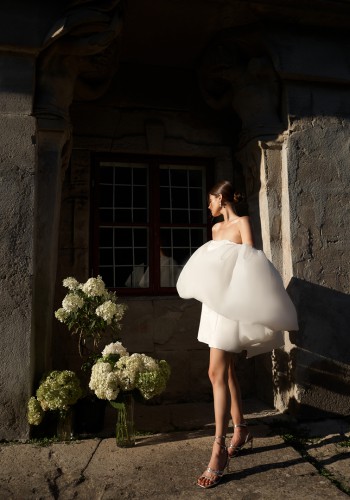 AnneMariee Bridal Modern MINI Standesamt Ballon Cape Junika Weddings-KAR09679